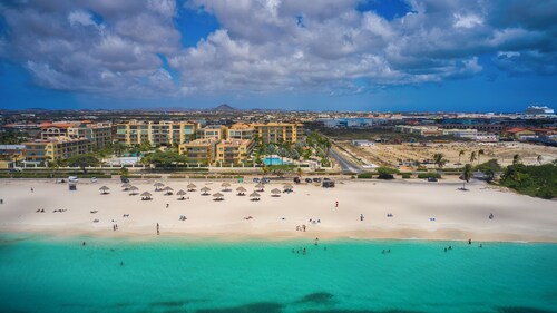 Right on Eagle Beach - Oceania Residences 2 bedroom/2 bath ground level