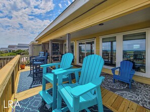 Terrace/patio - La Posada – Coastal Comfort with Your Pup (Topsail Beach)