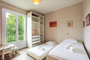 2 chambres, fer et planche à repasser, lit parapluie, Wi-Fi gratuit