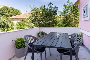 Outdoor dining - La Marie Apartment/Modern/Great location/Terrace/ (Split)