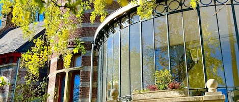 Exterior detail