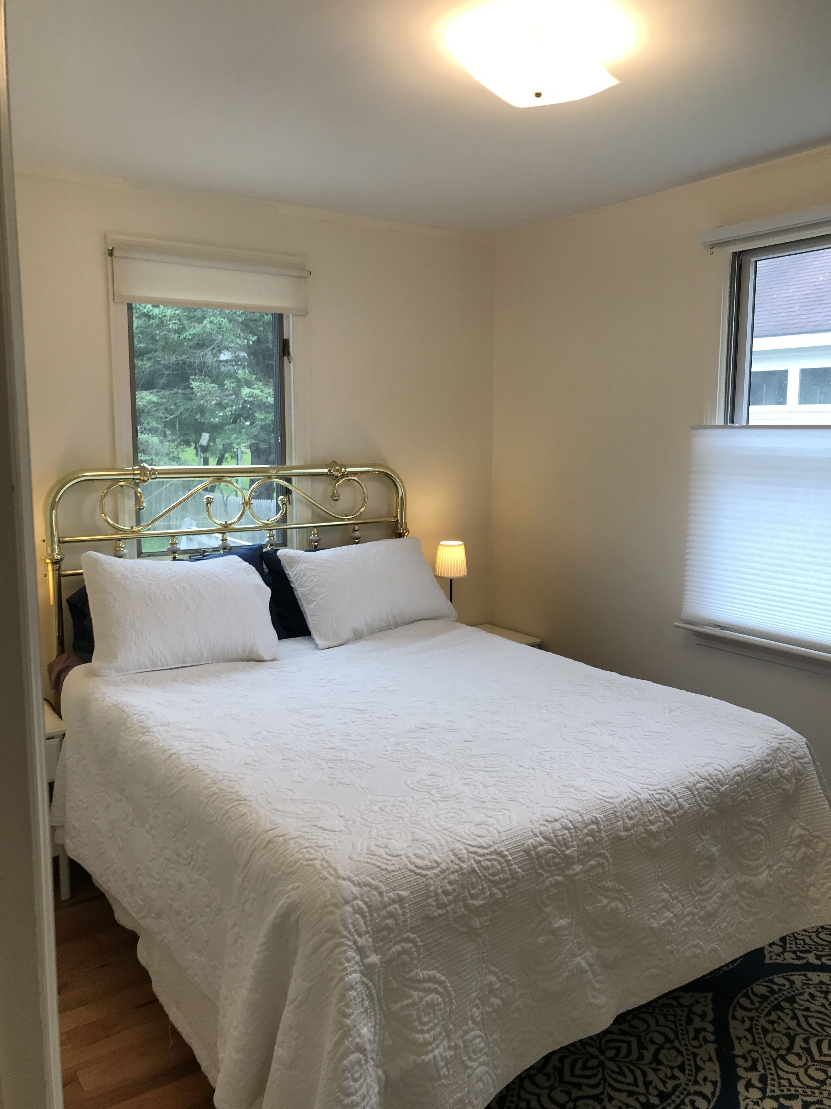 4 habitaciones, escritorio, tabla de planchar con plancha y wifi gratis 