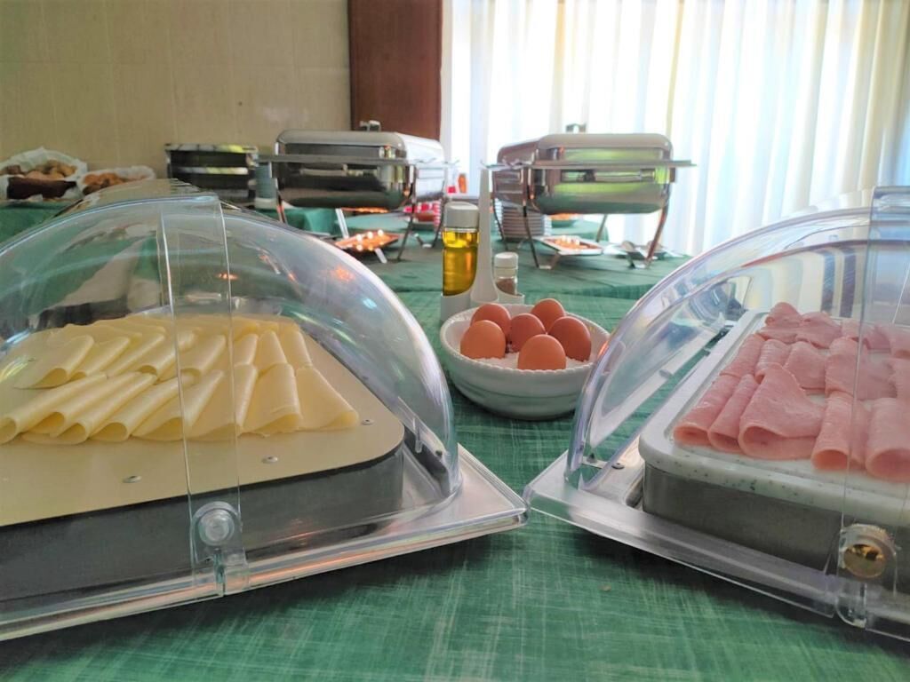 Sarapan prasmanan