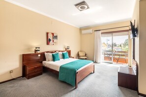 デ ラックス ダブルルーム | WiFi (無料)、ベッドシーツ