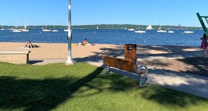 Perfect Getaway - 5 min walk to beach, Tart trail, boat/kayak launch