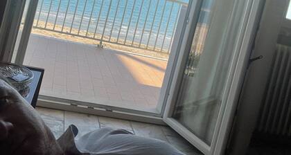 Detached villa by the sea