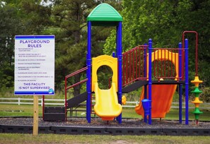 Children's area - Model Home near Camp Lejeune with Water View (Sneads Ferry)