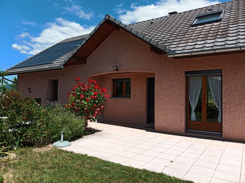 Nice and quiet house for 6 people