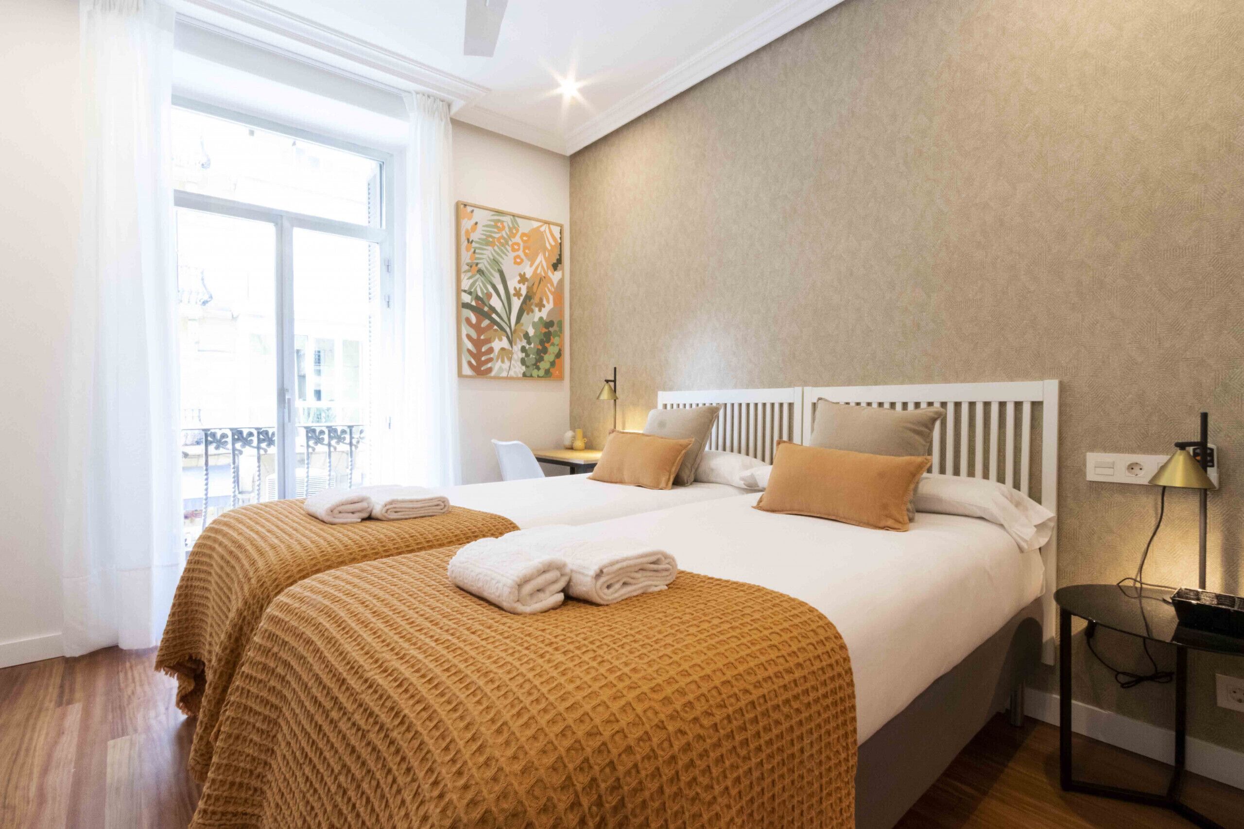 2 bedrooms, iron/ironing board, free WiFi, bed sheets