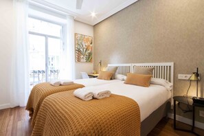 2 bedrooms, iron/ironing board, free WiFi, bed sheets