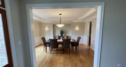 Geneva IL close to LIV GOLF Rich Harvest Gorgeous 4 bed home