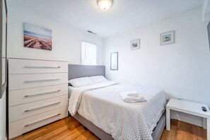 2 chambres, fer et planche à repasser, Wi-Fi, literie fournie