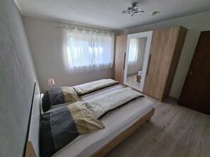 1 Schlafzimmer, Bügeleisen/Bügelbrett, kostenloses WLAN, Bettwäsche