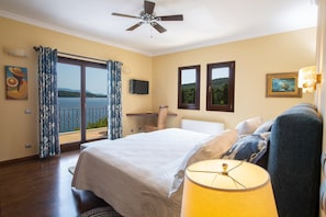 5 Schlafzimmer, Bügeleisen/Bügelbrett, Reisekinderbett, WLAN