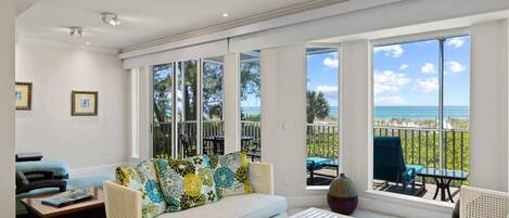 Télévision, lecteur de DVD, espaces bureaux