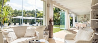 Villa Portorosa con ampio giardino e piscina privata riscaldata
