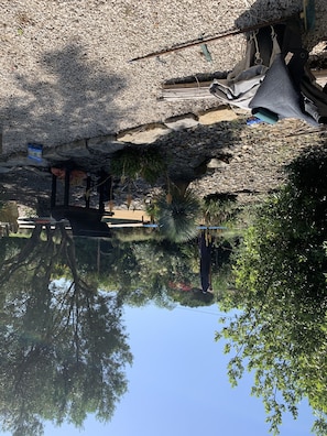 Property grounds - Large house ten minutes' walk from magnificent Côte d'Azur beaches and coves (Le Pradet)