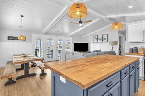 Interior - Sawyer's Shore Shack: Spacious, Modern Second Row Beach Home on the West End (Oak Island)
