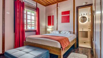 Comfort Room | Premium bedding, pillowtop beds, in-room safe, individually decorated