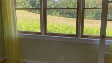 1 habitación, escritorio, tabla de planchar con plancha y wifi gratis