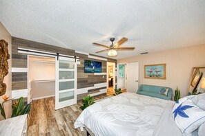 3 bedrooms, iron/ironing board, free WiFi, bed sheets