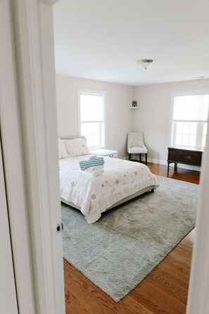 3 habitaciones, cuna de viaje, wifi y ropa de cama 