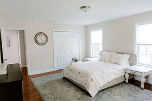 3 chambres, lit de bébé portatif, Wi-Fi, literie fournie