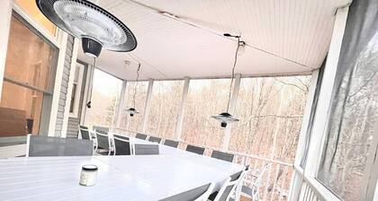 Country home with rock climbing gym, pond & creek.