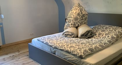 Geräumige Ferienwohnung für Zwei im Pfälzerwald