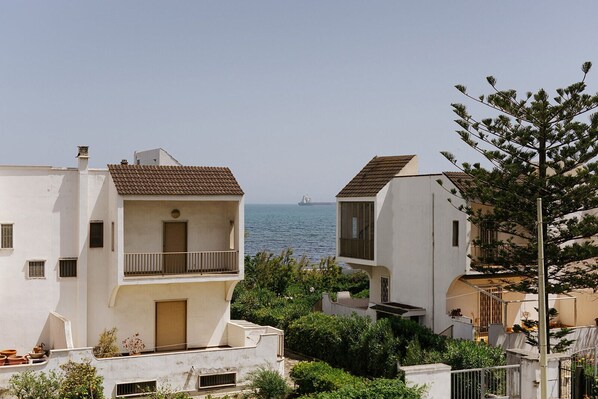 Exterior - MAESTRALE TRIPLE ROOM near the sea and the airport Karol Wojtyla (bari)