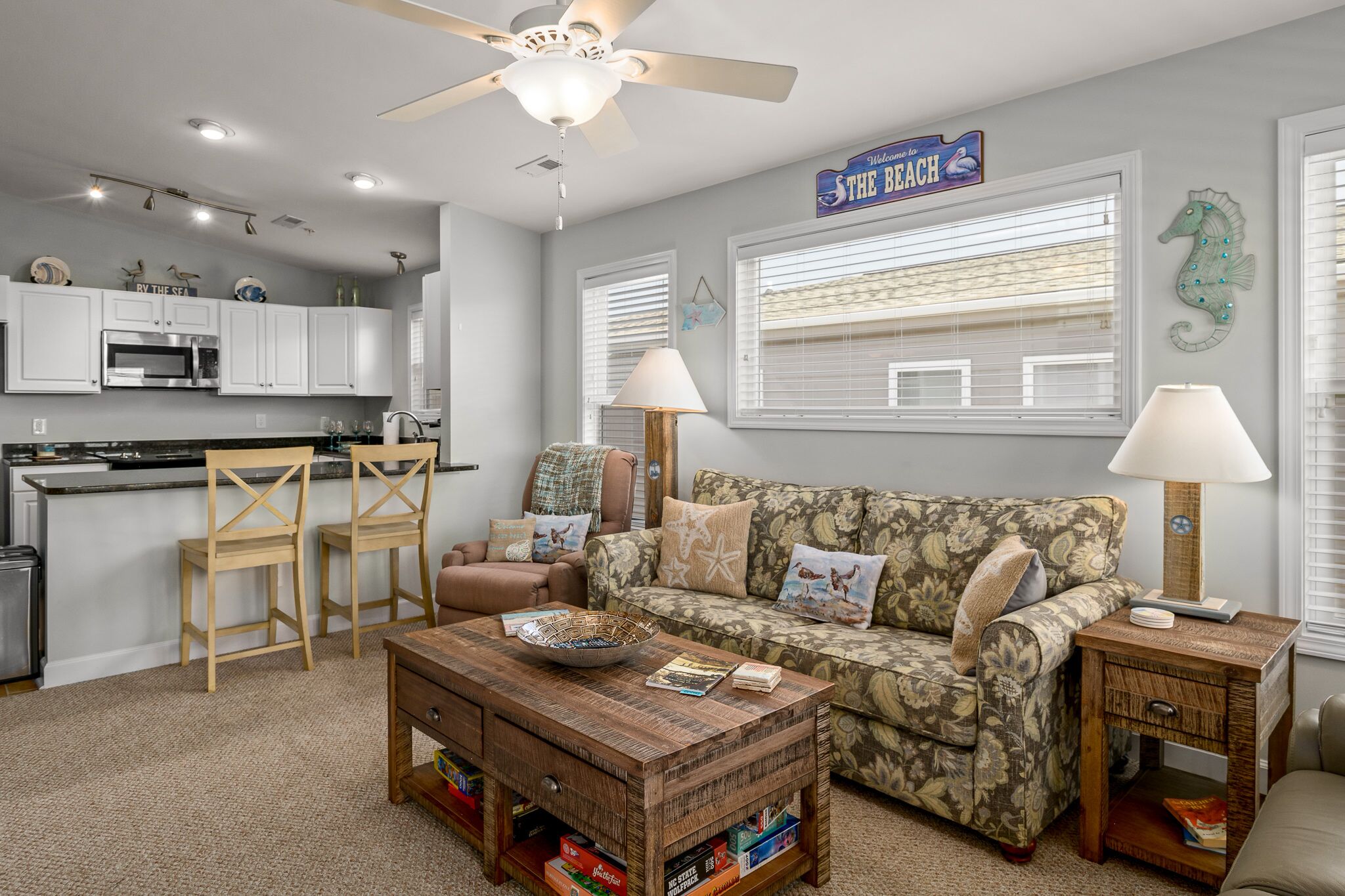 Smart TV, reproductor de DVD, libros y videoteca 