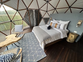 Comfort Double Room, Mixed Dorm, Mountain View | Premium bedding, minibar, bed sheets