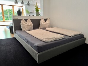 1 Schlafzimmer, Schreibtisch, kostenloses WLAN, BettwÀsche
