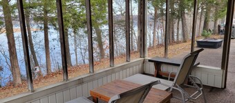 Single Level Lakehouse Retreat