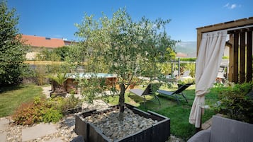 Premium Suite, 1 Bedroom, Non Smoking, Garden View | Garden view