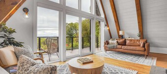 Luxury Chalet with Mountain Views & Hot Tub