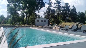 Piscine extérieure, piscine chauffée