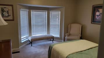 2 bedrooms, WiFi, bed sheets