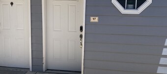 Beautiful Condo In Beach Boulevard!