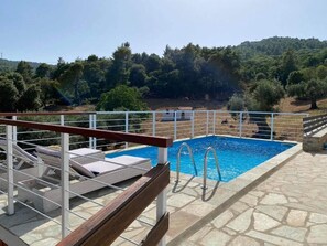 Outdoor pool - Perfect for peace and quiet,in the countryside (ΣΚΟΠΕΛΟΣ)