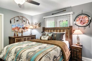 3 bedrooms, iron/ironing board, free WiFi, bed sheets - New Fun Family Cozy Cabin w/hot tub -games- great location! (Sevierville)