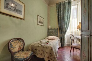 2 slaapkamers, een strijkplank/strijkijzer, gratis wifi, beddengoed