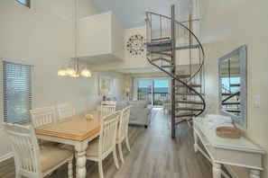 Deluxe Condo, 3 Bedrooms, Balcony, Oceanfront (I #314) | In-room dining