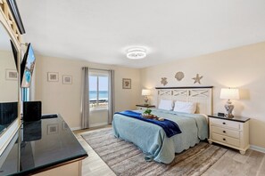 Deluxe Condo, 3 Bedrooms, Balcony, Ocean View (I #314)
