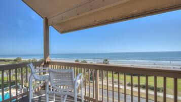 Deluxe Condo, 3 Bedrooms, Balcony, Ocean View (I #314) | Balcony