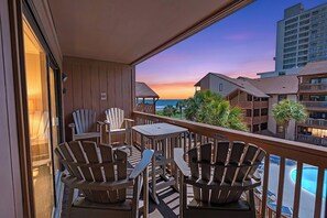 Condo, 3 Bedrooms, Partial Ocean View (I #312) | 阳台