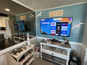 2 habitaciones, tabla de planchar con plancha y cuna de viaje 