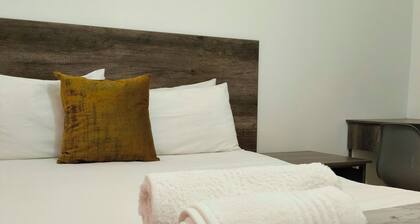 A Modern home, in the heart of the city, 2 minutes to the biggest shopping mall