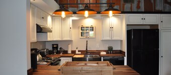  2-Bedroom Condo in the Heart of the Gorge!