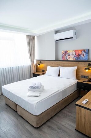 Standard Room | Egyptian cotton sheets, premium bedding, minibar, free WiFi - Comfort Center (Edirne)